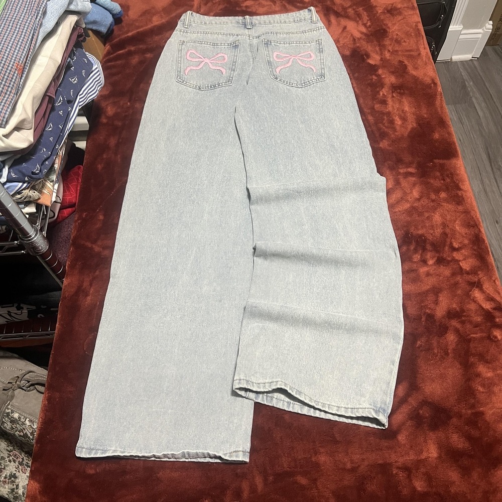 Edikted Jeans Womens XS Light Wash Wide Leg Pink Bow Embroidered Pockets Denim